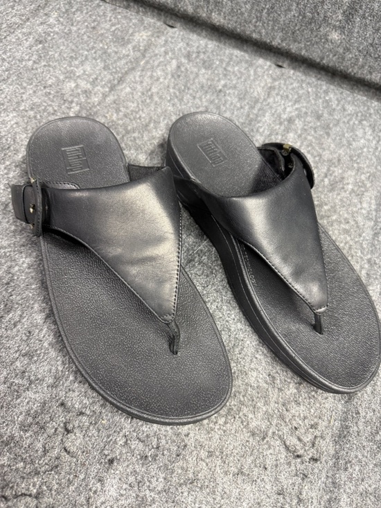 Fitflop Shoes - Fitflop Women's Black Leather Thong Sandals with Side Buckle